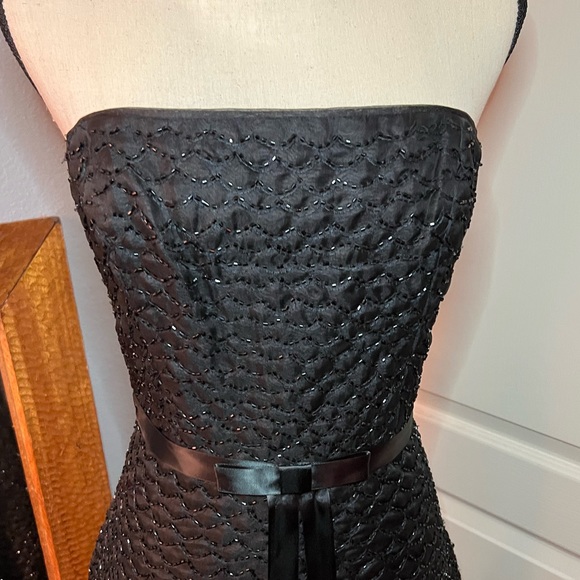 Gorgeous beaded strapless dress - Picture 9 of 9